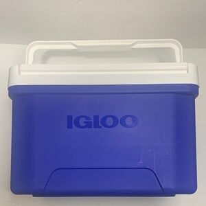 Igloo 9 Qt Insulated Cooler Blue NWT